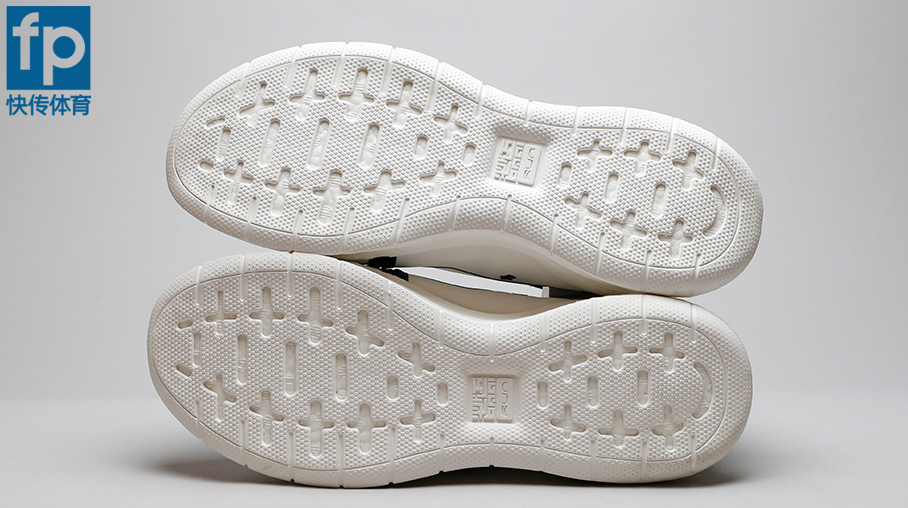 颜值脚感兼备的休闲鞋推荐,颜值高的运动代步鞋