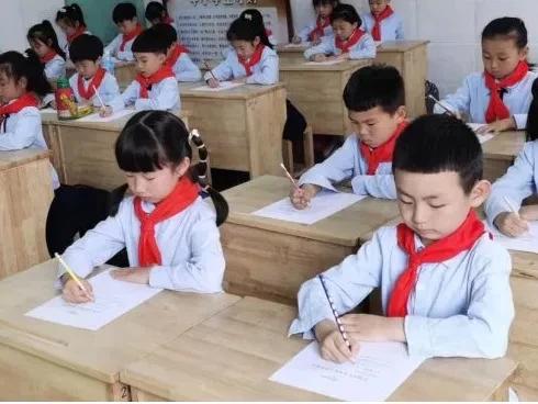 童心向党迎百年争做运动好少年,童心向党迎百年徐家井小学