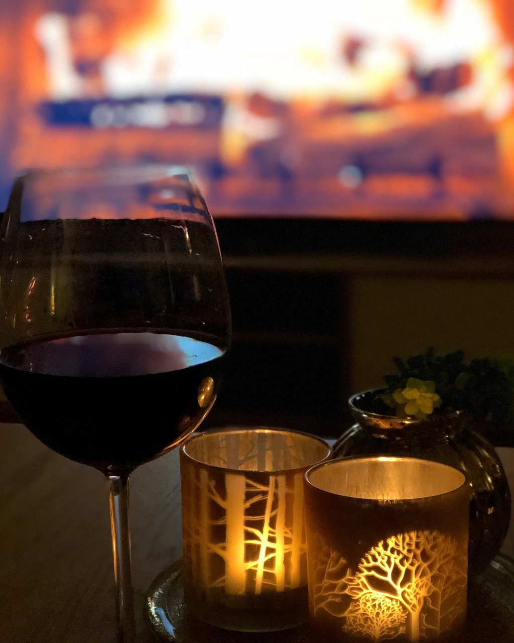 用纸巾红酒真假鉴别最简单方法,红酒的真假哪个部门可以鉴定