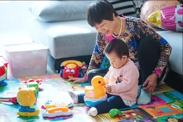 拼图怎么玩才合适小孩子,6-12岁专注力训练玩具拼图500关