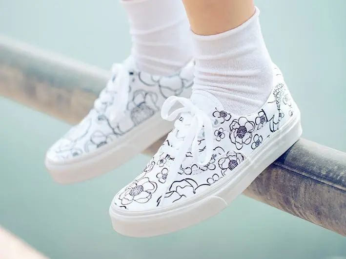 夏天帆布鞋学生,帆布鞋中的青春味道