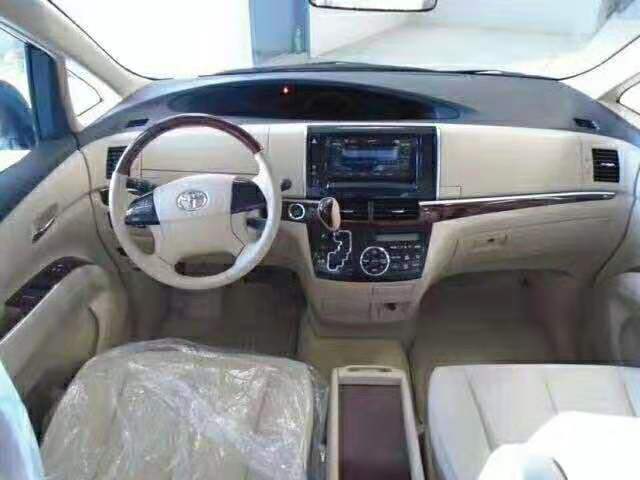 十几年不怎么改款,却依旧耐看2019款丰田大霸王普瑞维亚