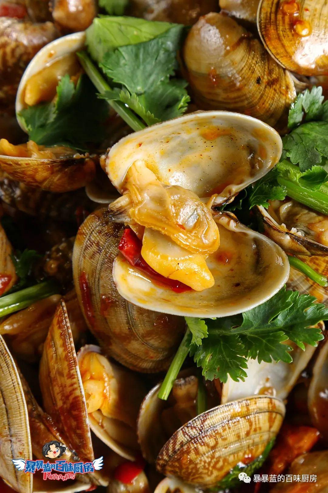 从烧烤地摊到清新小店，俩小伙用实际行动告诉你啥叫好吃的海鲜！