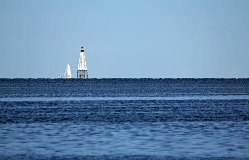 城市里的许多书都藏在青年旅社里