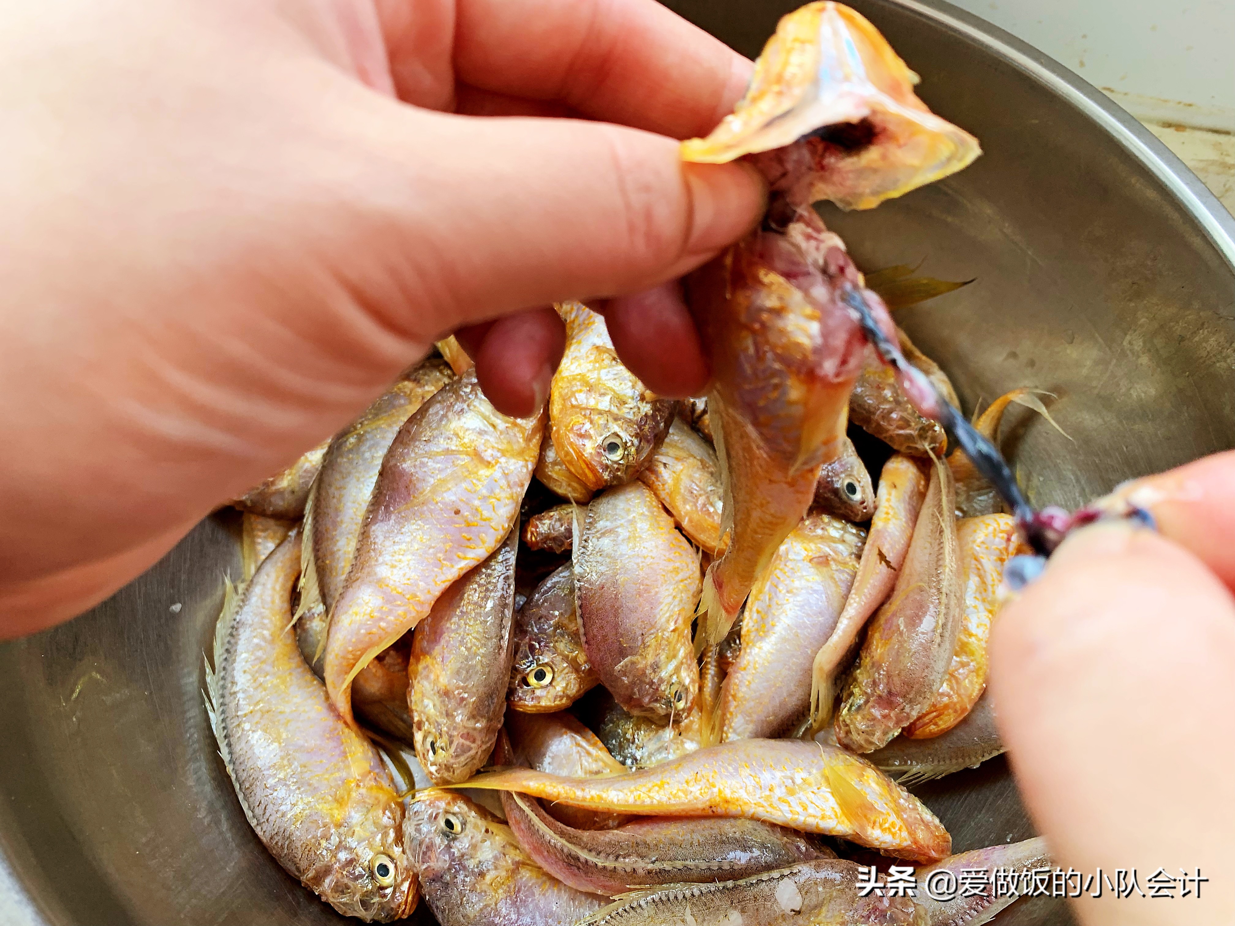 空气炸锅炸小鱼酥脆的方法,小鱼怎么炸又酥又脆简单做法
