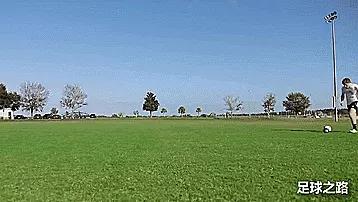 足球教学视频如何传球,足球教学如何像梅西一样带球