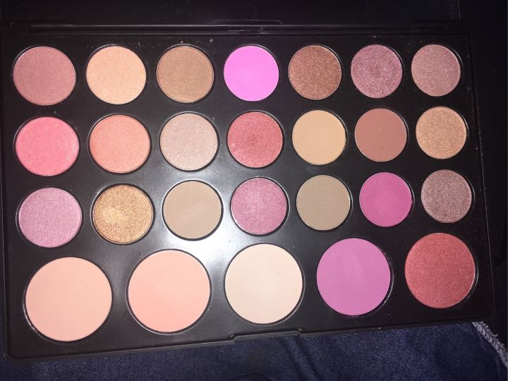 国产彩妆哪个牌子好用又便宜,这些平价国货彩妆贫民窟女孩必入