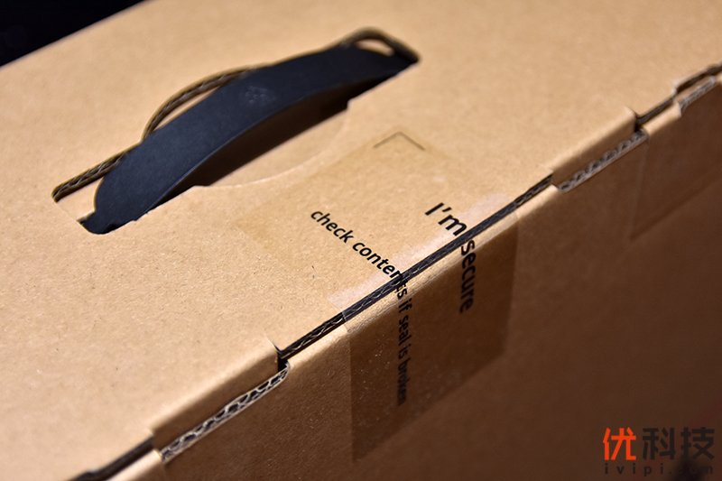 荣耀猎人v700风谷式散热,荣耀猎人游戏本v700i5款测评