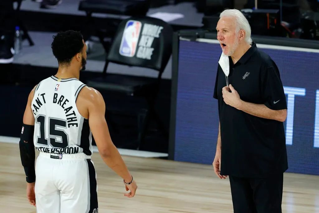 永远戴着口罩的波波：他的烦恼，一个年轻50岁的人竟然能懂