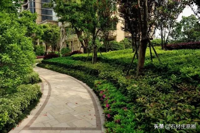 园林铺装石材下料教程,园林施工技巧之道路石材铺装