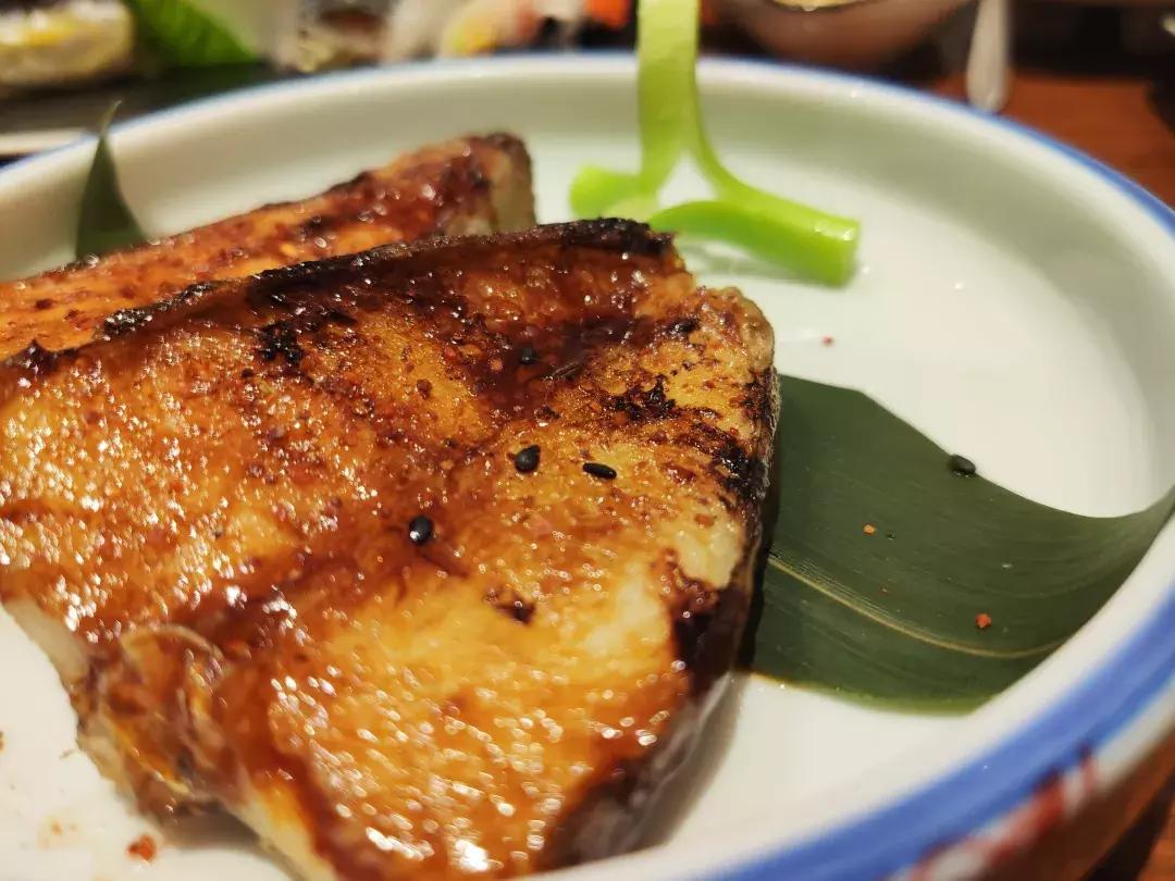 长春日料哪家最好吃,长春自助三文鱼不限量