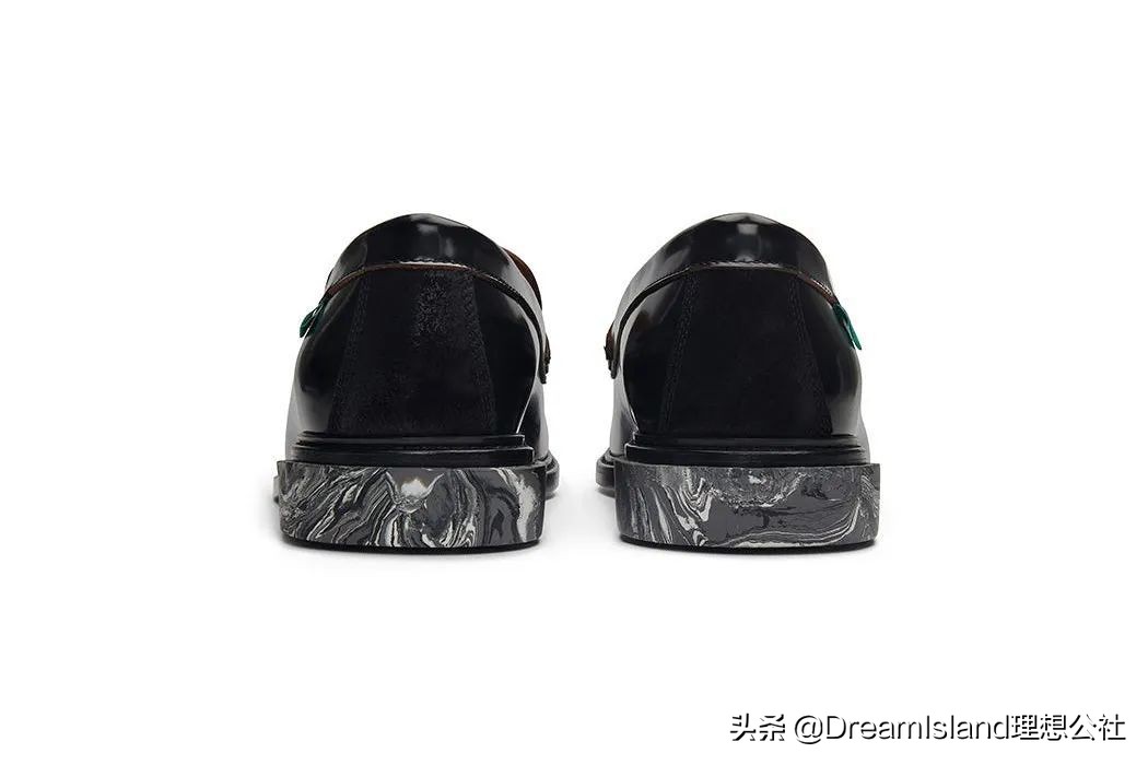 街拍白色乐福鞋,达妹街拍图文