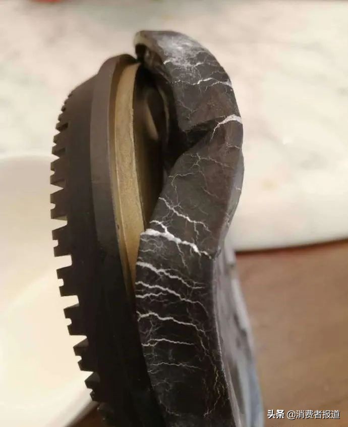 西门子燃气灶玻璃面板爆炸,西门子燃气灶钢化玻璃炸了