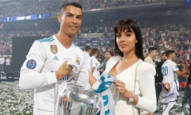 c罗女友生了几胞胎,c罗和现任女友生几个孩子了