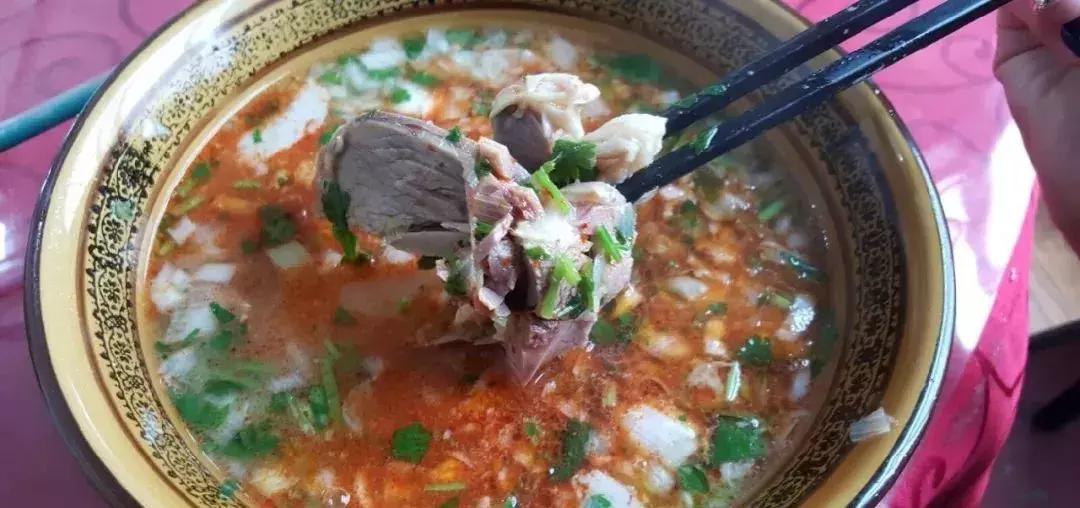 雷佳音的水盆羊肉,雷佳音吃水盆羊肉