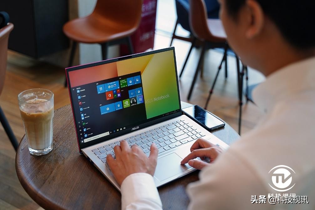 华硕破晓pro15和vivobook15哪个好,华硕vivobook15和thinkbook15