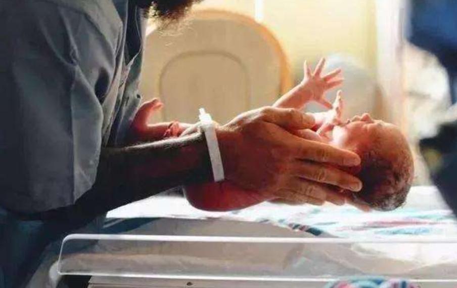 起名要选一个字,起名要找人算吗