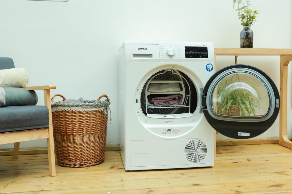 西门子烘干机烘完没有水,西门子烘干机开始怎么打开放衣物