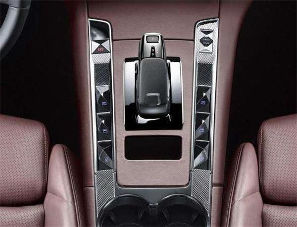 朋友说32万买了一辆宝马X1,喝多了才说出实情:当时买的就10万