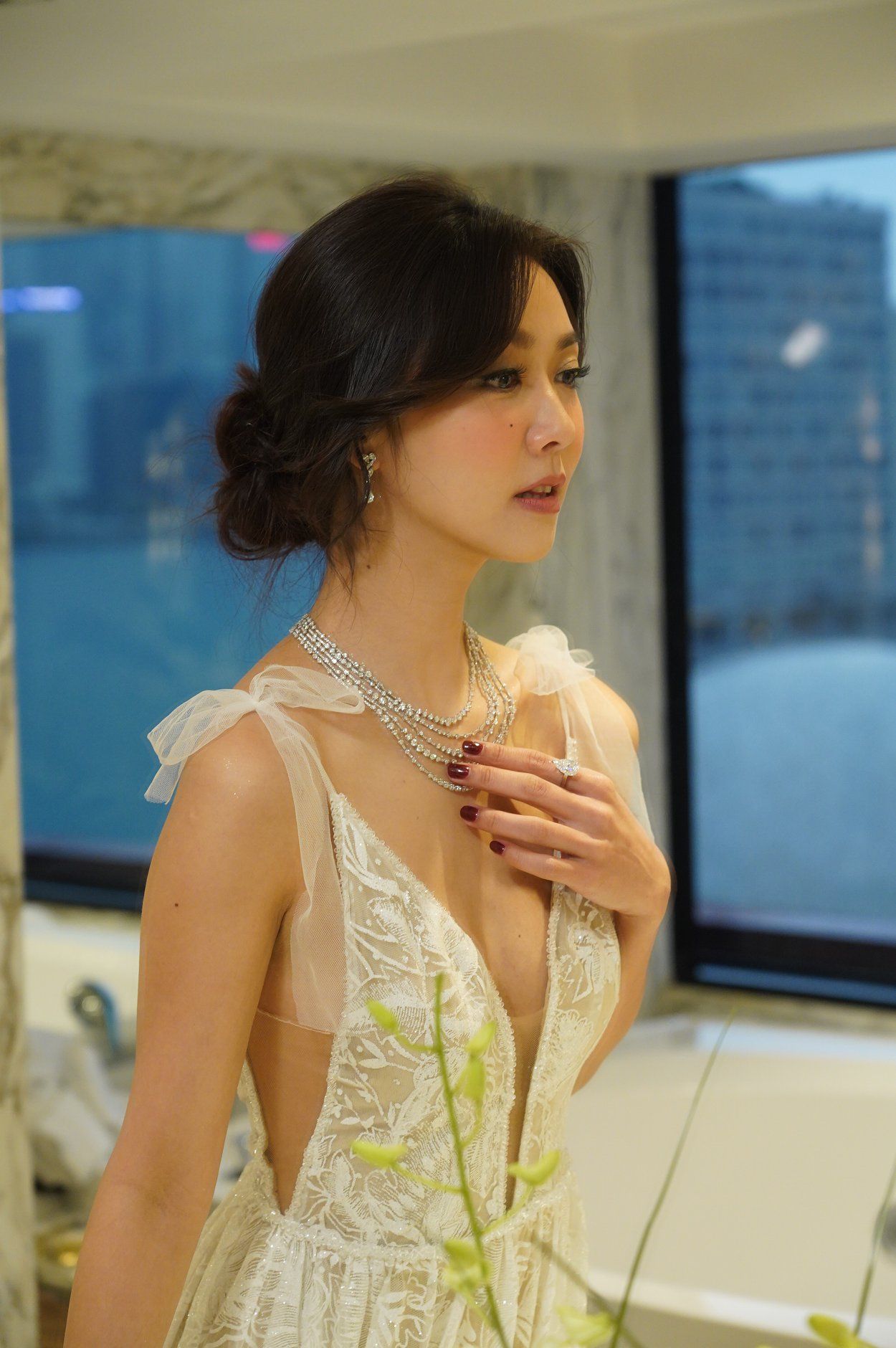 她一个戒指就1600000元,香港金像奖女星珠宝配饰图鉴,谁最耀眼