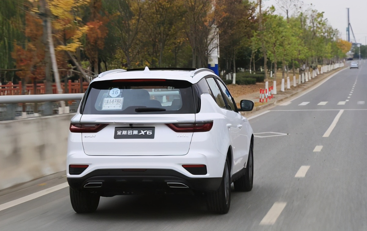 2019吉利远景x6是前驱还是后驱,吉利远景x62018款顶配版各种功能