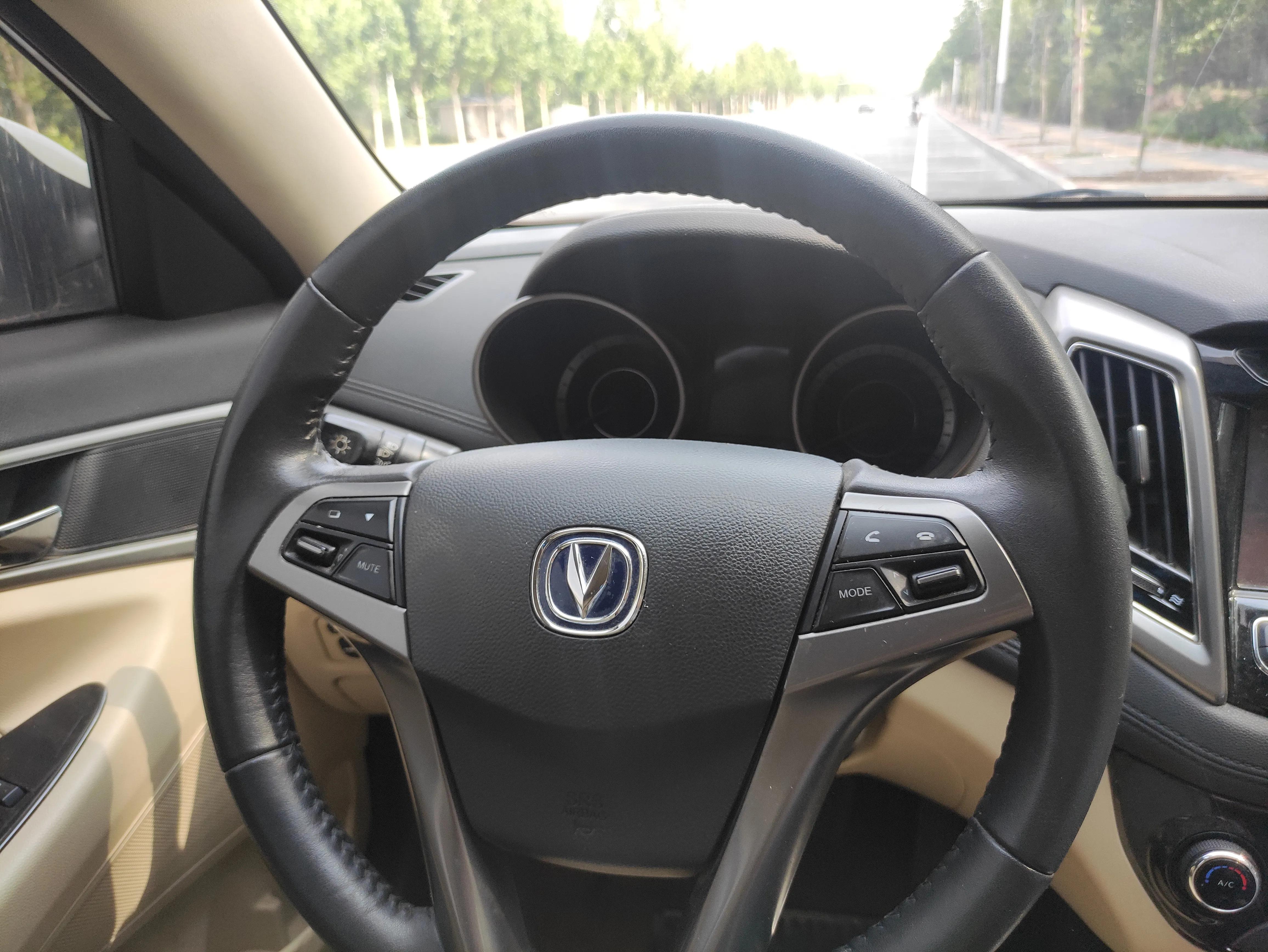 我的爱车的内饰,我的爱车黑色版