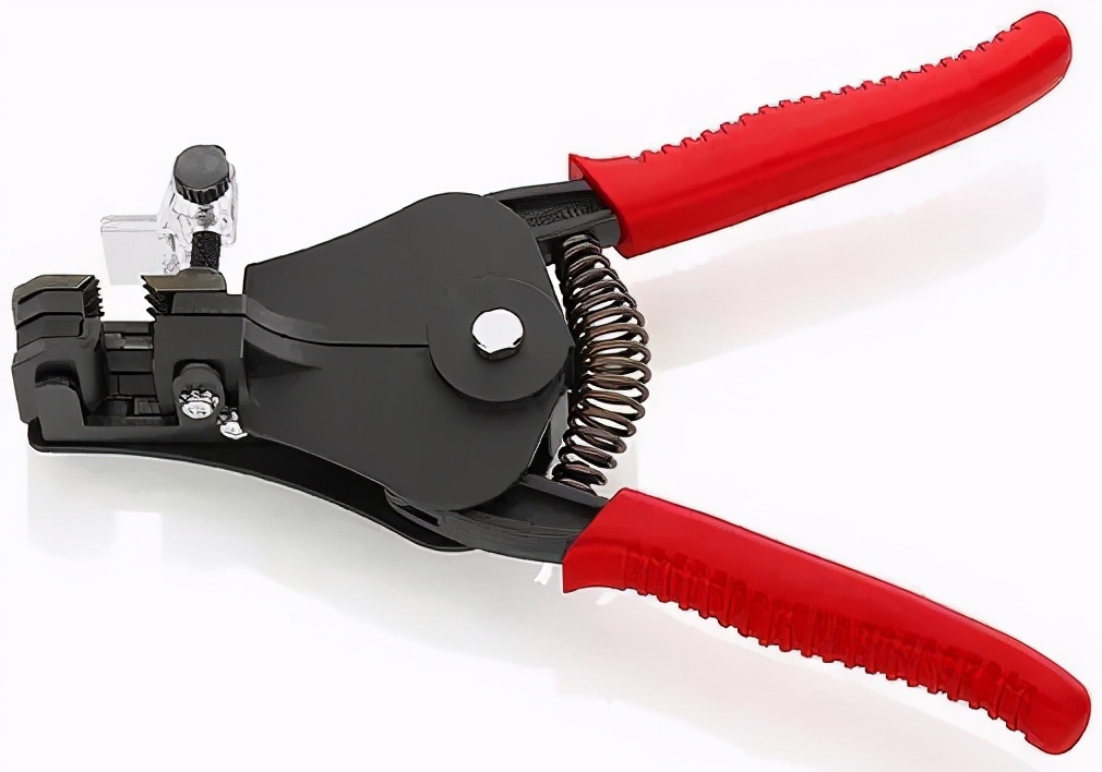 寰峰浗閽冲瓙鍜屾棩鏈挸瀛愬摢涓ソ,寰峰浗涓浗宸ュ叿瀵规瘮