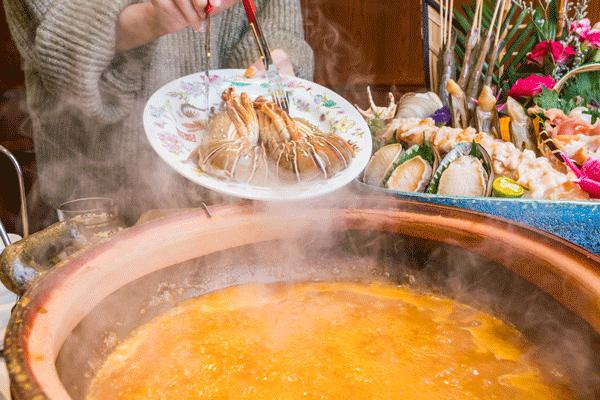 排爆新天地!魔都港式火锅界杀出黑马,开卖「澳洲青龙黄金锅」