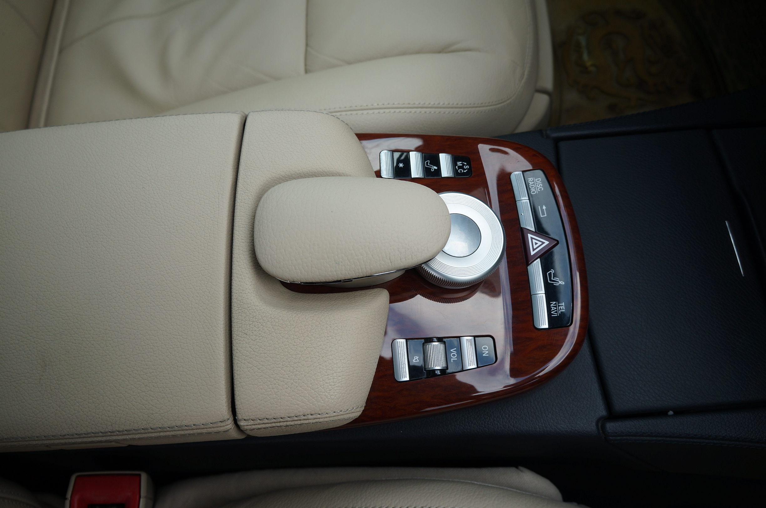 10年奔驰s还能开吗,十年的奔驰s二手车能买吗