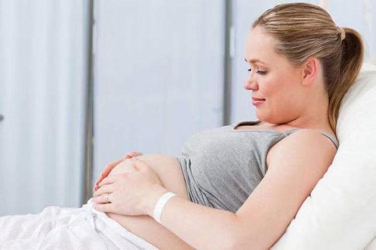 孕期皮肤暗黄暗沉用什么护肤品,孕妇皮肤缺水暗黄