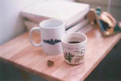 适合做性格签名的句子,个性签名八字语句