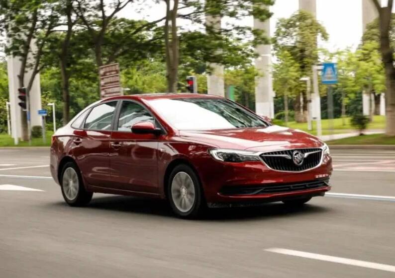 别克英朗怎么样四缸值不值得购买,别克英朗2017年度销量多少台