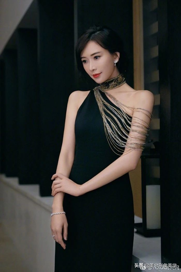 15秒测脸型看你适合什么发型男,15秒测脸型看你适合什么