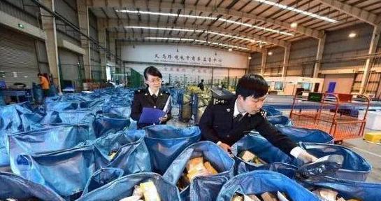 你以为有钱人的腕表都是正品?都是从这里流出,已被拦截查收