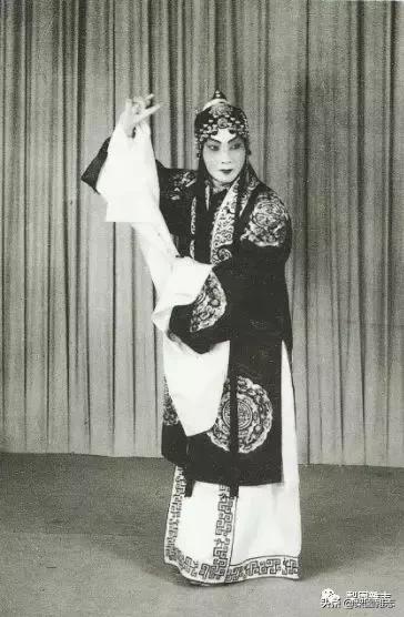 梅兰芳宇宙锋全剧,梅兰芳宇宙锋清晰视频