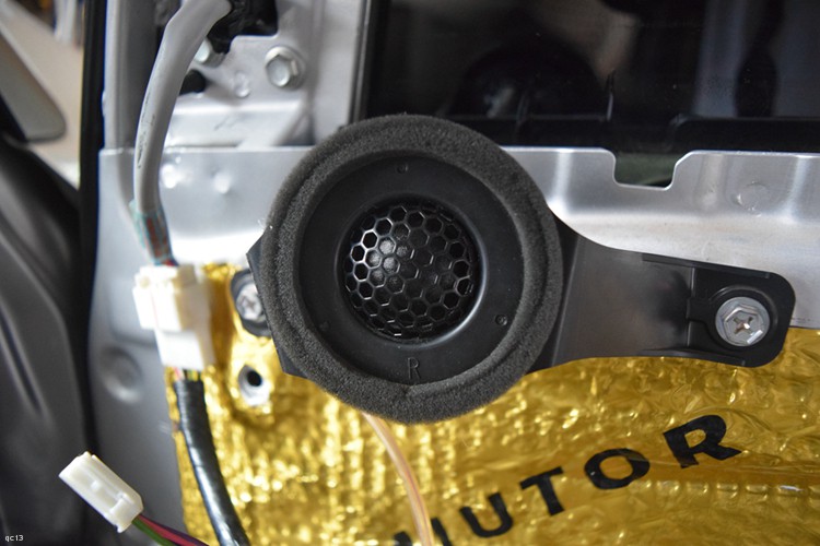 丰田荣放RAV4汽车音响改装，音响效果更通透饱满，昆明发烧友