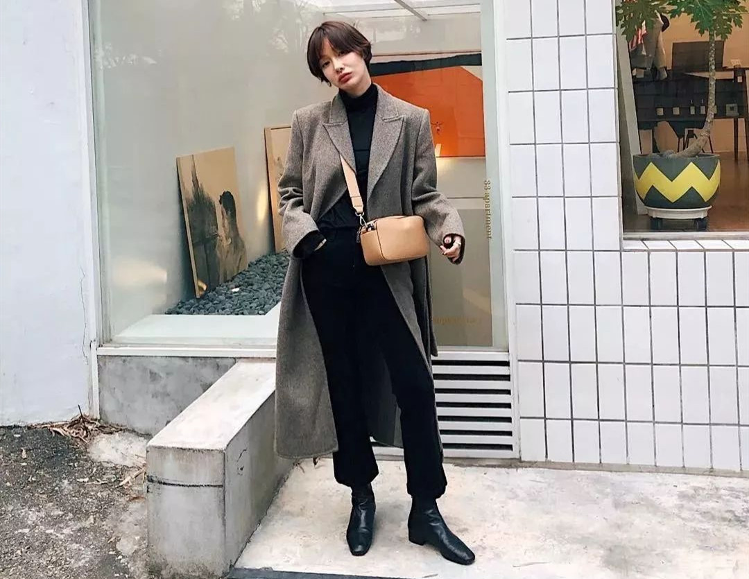 靴子裤子今年最流行的穿搭,裤子靴子秋冬这样穿时髦又保暖