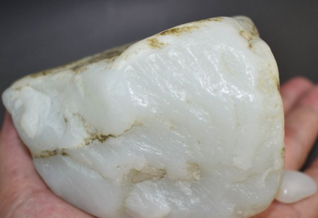 讲解一下和田玉籽料的视频,怎么看和田玉是哪里的料