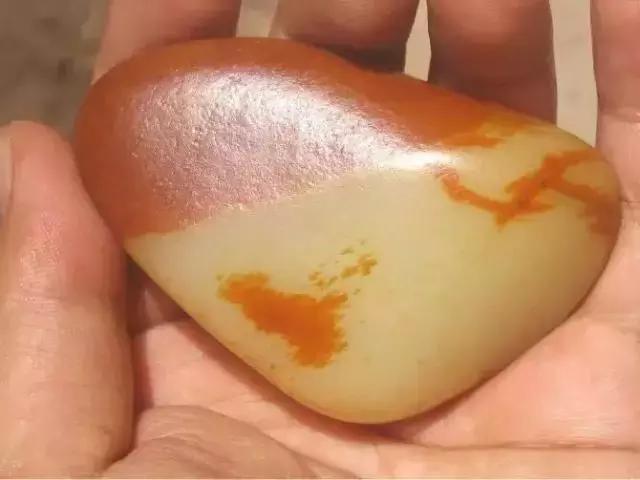 和田玉籽料皮造假对人身体有害吗,和田玉造假如何辨别