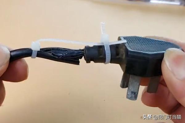 电瓶车充电器电线接头断裂,电线插头根部断裂怎么用线绑