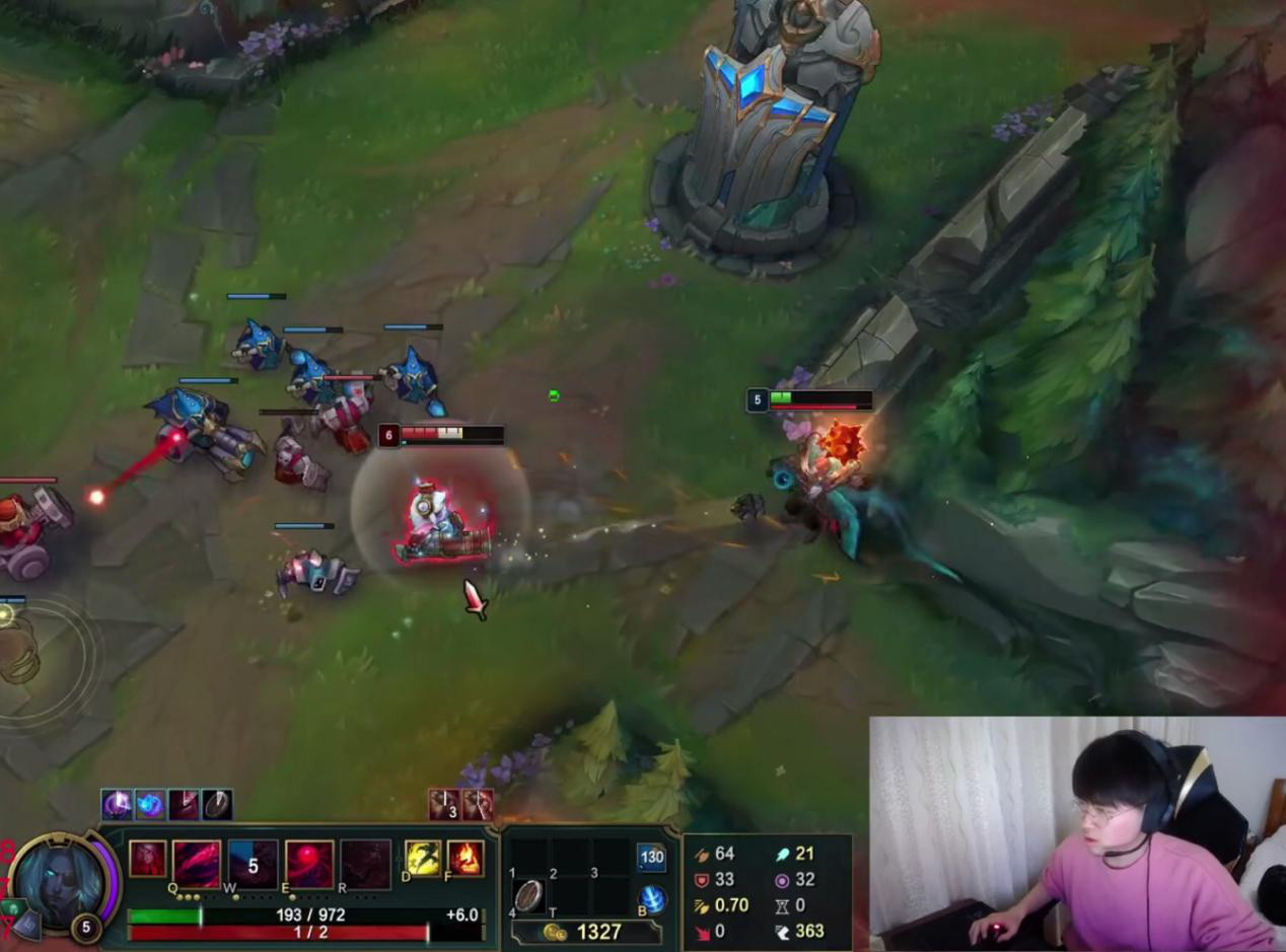 各主播看姿态被theshy暴打集锦,姿态船长打theshy剑姬theshy视角