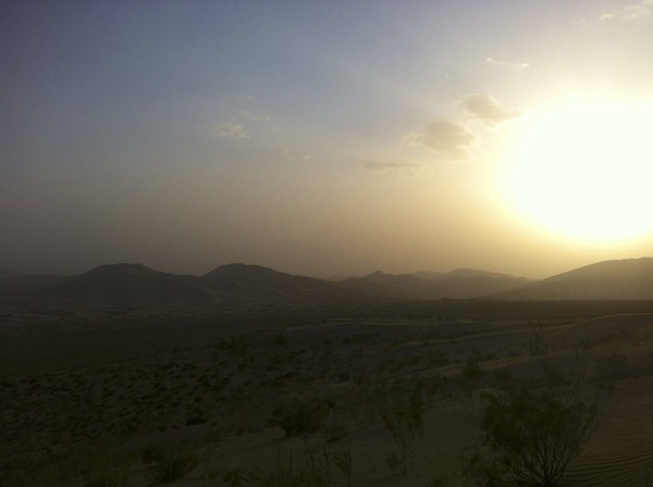 徒步穿越巴丹吉林沙漠路线,穿越巴丹吉林沙漠四日游