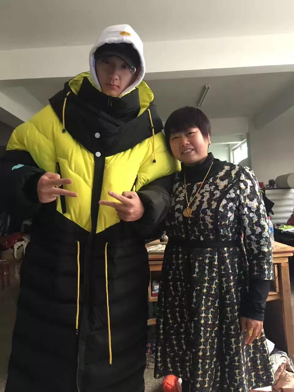 一件羽绒服，一家淘宝店，藏着无数“横漂”梦