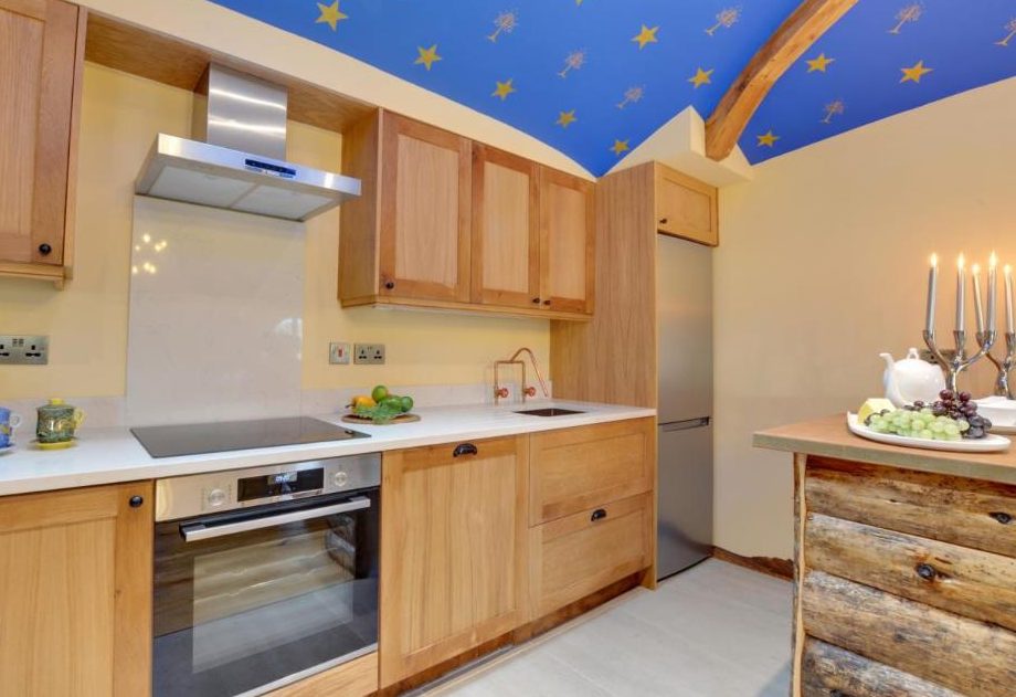 国外霍比特小屋建造,丹麦霍比特小屋