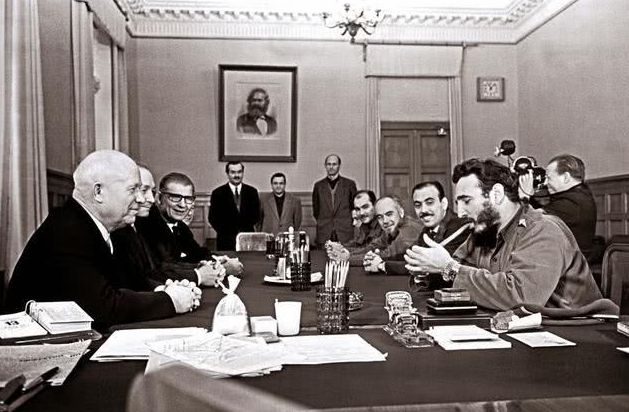 卡斯特罗曝光照片,卡斯特罗拍摄视频