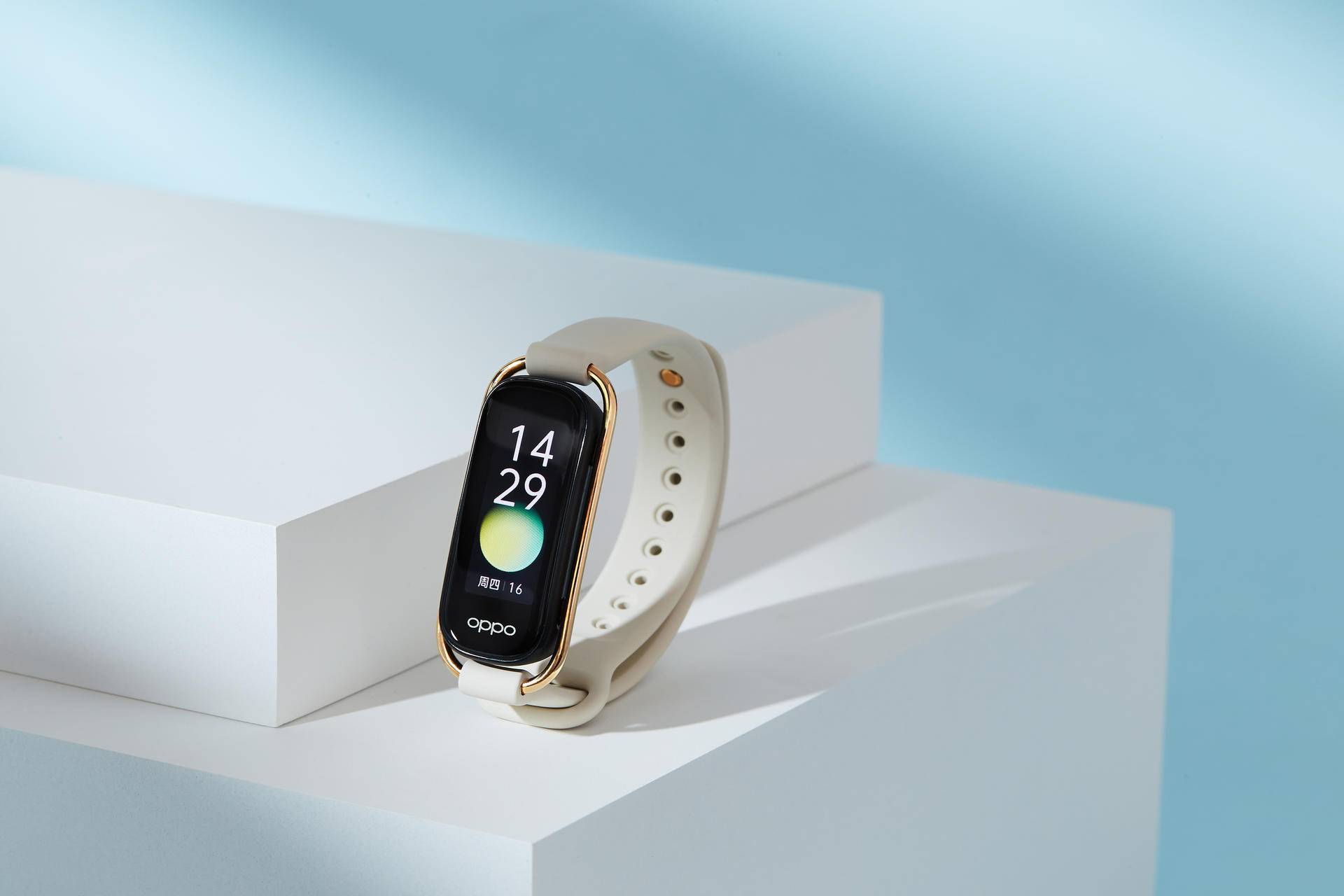 小米手环跟oppo手环哪个值得入手,小米手环oppowatch谁更值得买