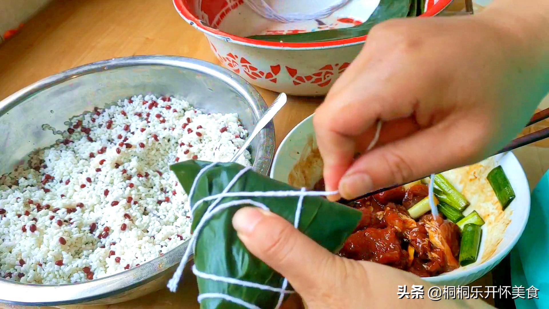 包粽子教程最简单的包法,不会包粽子简单包粽子方法