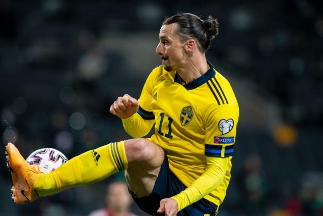 38岁伊布近三场造七球,伊布蝎子摆尾进球集锦