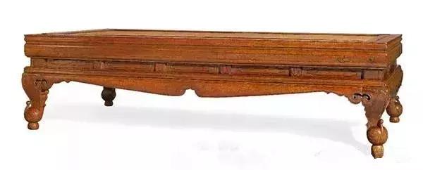 永涛集团｜又一款黄花梨高束腰三弯腿榻拍出3105万元！