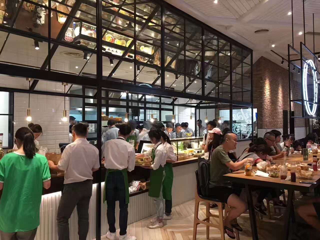 全球有几家肯德基麦当劳汉堡王,中国第一百家肯德基